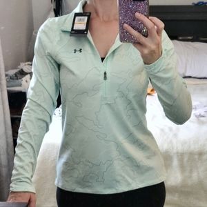 Under Armour long sleeve top with zipper - Size small (NWT)